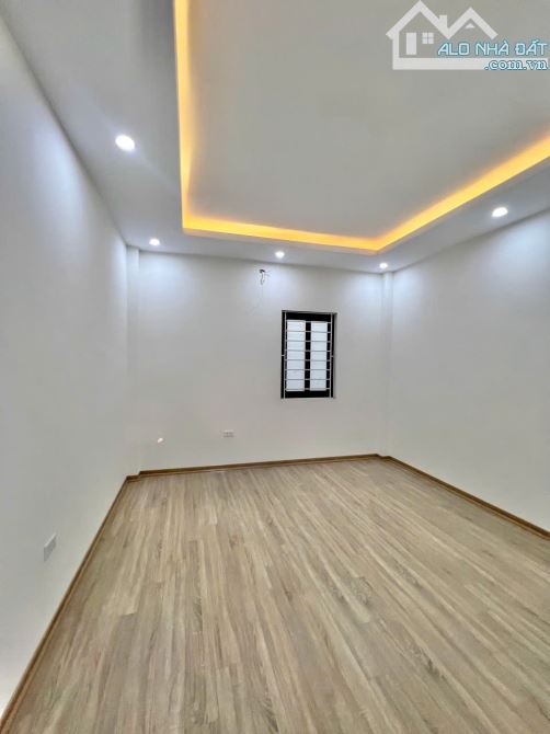 Bán nhà riêng Cao Viên ô tô đến cửa ngay gần dự án Vin 2,85 tỷ VND, 37m2, 3 PN, 3 PT - 1