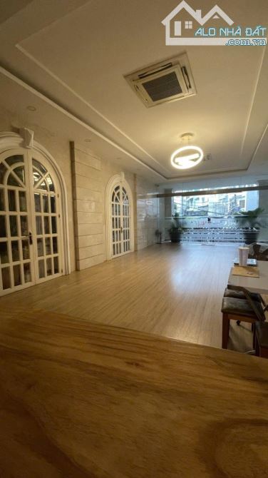 Bán nhà Biệt thự Lê Văn Sỹ - Trần Quang Diệu, Q3, DT: 9,2/12,5x19m, 7 T - 15PN, 49,5 tỷ - 1