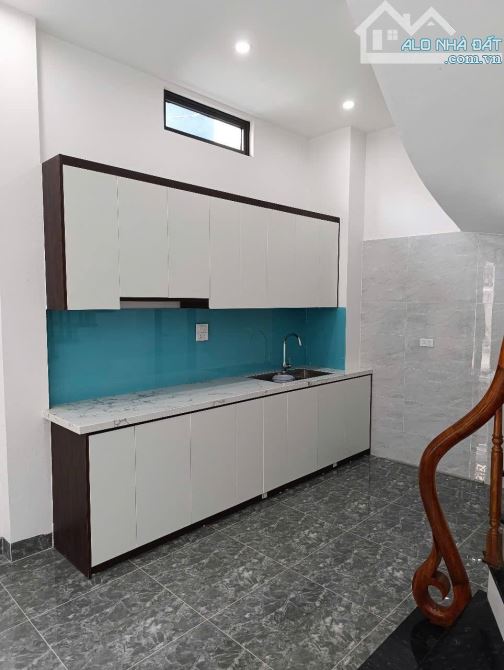 BÁN NHÀ ĐẠI MỖ NAM TỪ LIÊM 30m 6,15 TỶ 4,5 TẦNG MT 8,3m. NGÕ THÔNG RỘNG. TIỆN ÍCH ĐỦ ĐƯỜNG - 1