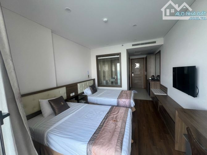 Bán căn khách sạn 19 tầng có 103p VIEW biển đường Phạm Văn Đồng đang hoạt động kinh doanh - 1