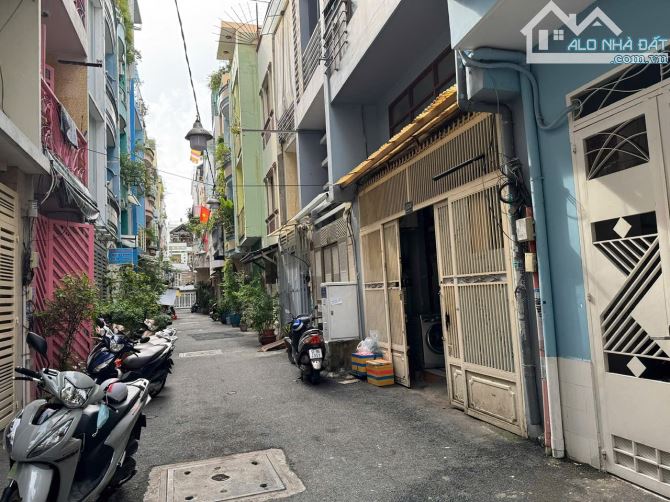 BÁN NHÀ HẺM NHỰA 6M - 5 TẦNG HOÀN CÔNG - KHU VIP QUẬN 3 - GIÁ CHỈ 8.2 TỶ - 1