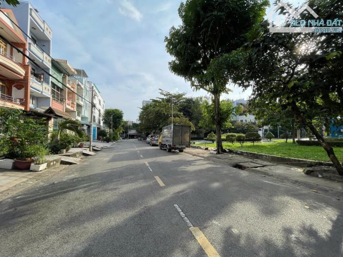Bán Nhà Quận 6, Mặt Tiền KDC Bình Phú , 5Tầng, Nhỉnh 13 Tỷ - 1