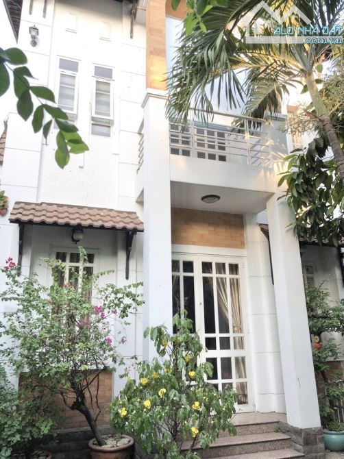 Bán nhà Nguyễn Thượng Hiền, giáp Gò Vấp - 320m2, tiện xây mới - 1