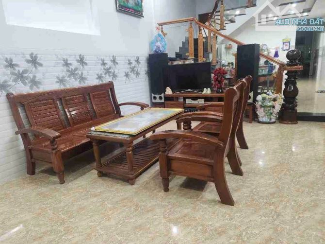 GIÁ RẺ NHẤT KHU VỰC -NHÀ 2 TẦNG-ĐƯỜNG NGUYỄN DUY TRINH- TRỤC ĐƯỜNG 10,5M - DT 187M2. - 1