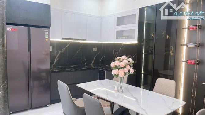NHÀ ĐẸP 3 TẦNG KIỆT Ô TÔ QUAY ĐẦU- NGUYỄN CHÁNH- GẦN BIỂN- LIÊN CHIỂU- CHỈ 4.37T.Ỷ. - 1