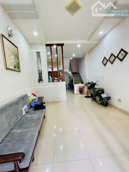NHà Bán gấp giáp Quận 10,đường 3/2-gần 40M2-3 Tầng -Giá chỉ nhỉnh 6Ty xíu còn TL‼️❤️ - 1