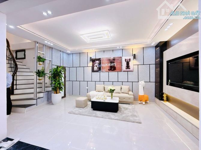 Bán nhà phố Lò Đúc, ô tô đỗ cửa, 38m x 5T, kinh doanh sầm uất, ngõ thông - 1