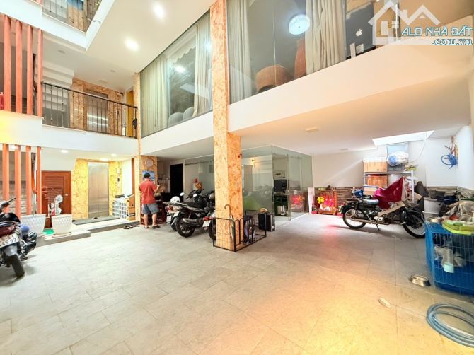💥CHÍNH CHỦ BÁN GẤP NHÀ NƠ TRANG LONG HẺM Ô TÔ 5M - 102M .6 TẦNG - THANG MÁY - 12