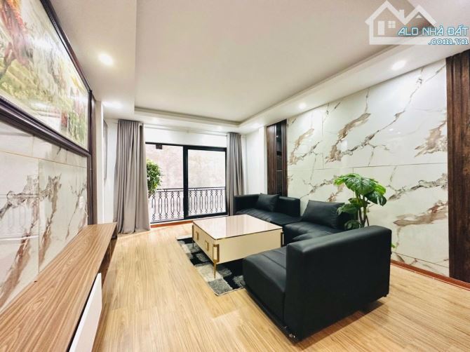 VĂN CHƯƠNG-ĐỐNG ĐA-6 TẦNG THANG MÁY-NHÀ 2 THOÁNG-GẦN HỒ-9.8 TỶ-NỞ HẬU-SỔ SẴN - 14