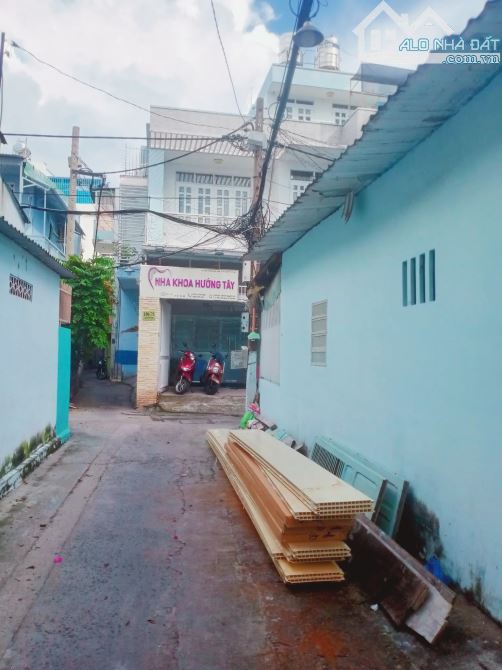 BÁN NHÀ HẺM XE HƠI – LÔ GÓC – KHU VIP NGUYỄN SƠN, TÂN PHÚ – DIỆN TÍCH KHỦNG – CHỈ 6.5 TỶ - 2