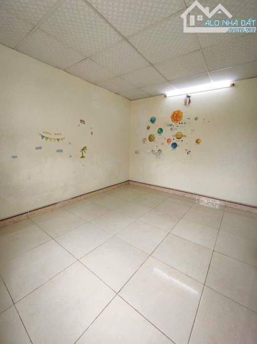Nhà 1,5 tầng Đường Thạnh Lộc 15 / P. Thạnh Lộc, Quận.12 dt 24,5m2 (4mx9m),48,8m2 sàn 💵2,9 - 2