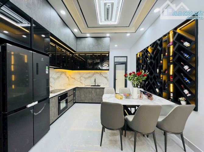 Bán nhà đẹp 4 tầng,sổ hoàn công đủ.Phường Phú Mỹ,Quận 7.Giá 7.69 tỷ. - 2