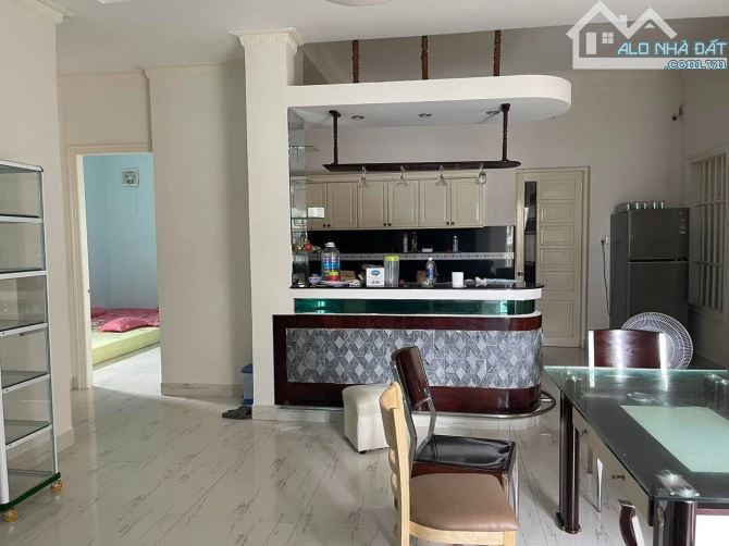 Bán Nhà 1 Trệt 2 Lầu Hẻm Oto Trần Phú 172M2 (18.4x9.5) - Giá: 14Tỷ - 2