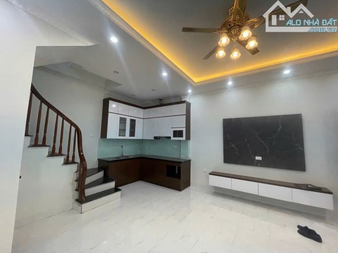 Nhà Hậu Ái ô tô đỗ cổng gần trường học các cấp gần công viên 32m2 MT 4m 4 tỷ 5 - 2