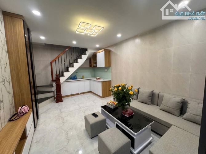 Bán gấp nhà Minh Khai - Hai Bà TRưng 5 tầng full nội thất đẹp chỉ 4.4 tỷ - 2