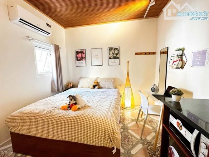 1 NHÀ RA PHỐ, HOMESTAY ĐẸP – 4 tầng Thợ Nhuộm 39m chỉ 14.5 tỷ - MẶT TIỀN RỘNG, SÂN THOÁNG