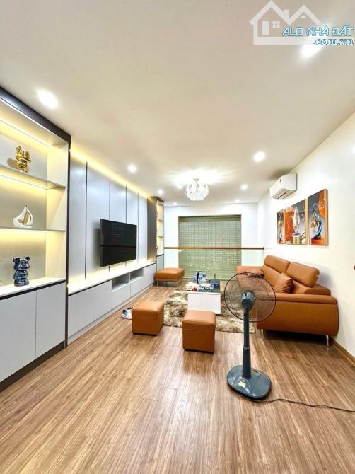 🏡CHÍNH CHỦ TẶNG CHO ACE CHỐT NHÀ VÀ CÔNG CHÚNG 1 CHỈ VÀNG 9999  9.x TỶ CÓ NHÀ ĐẸP TRUNG - 2