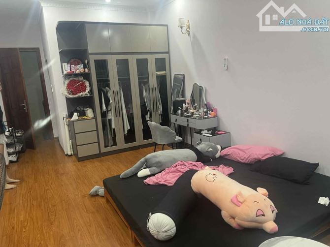 Bán gấp Nhà Yên Nghĩa ô tô đỗ cổng – diện tích 32m² – 3 phòng ngủ – giá chào 4,55 tỷ