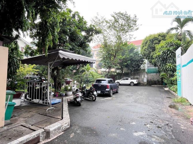 BÁN ĐẤT PHỔ QUANG, KHU BT HỒNG THÁI - NGANG 10M, 200M2 VUÔNG A4, HẺM NHỰA ÔTÔ TRÁNH - 2