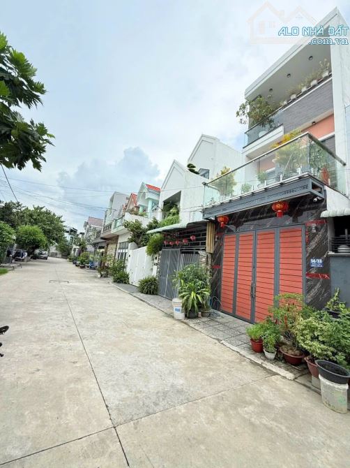 Nhà1 trệt 1 lầu Phường Đông Hòa TP Dĩ an Bình Dương 4 tỷ 250 triệu - 2