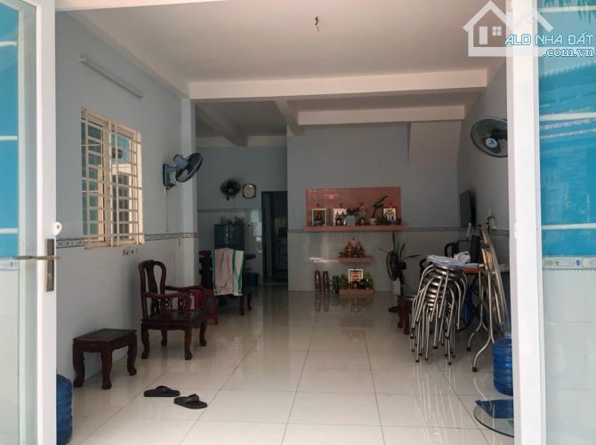 Nhà Trệt Lầu, Đường rộng 6m Dương Thị Mười DT 6,7mx16m Giá 5 tỷ 6 còn TL: - 2