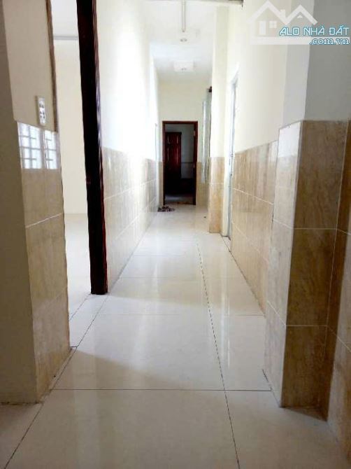Biệt thự hẻm nhựa thông 7 m cạnh đường Phú Thuận Quận 7. 7*37, hơn 16 tỷ. - 2