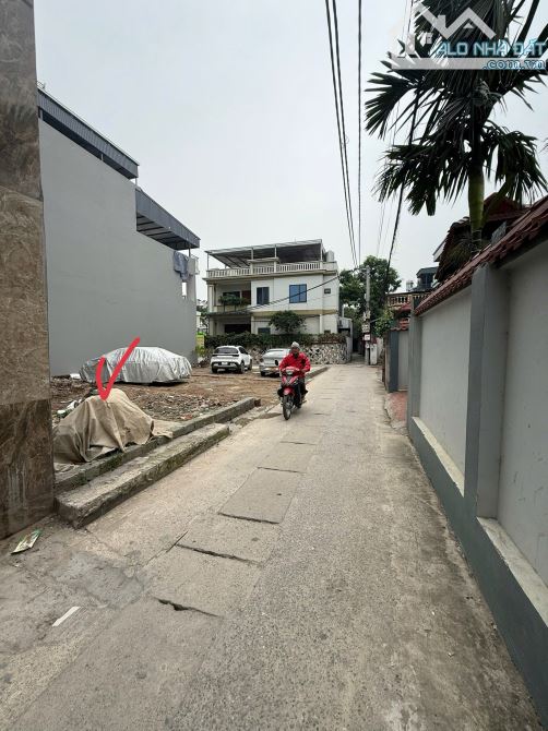 Đất Đông Mỹ oto đỗ ngõ thông 62m - 2