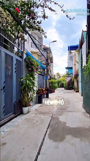 BÁN NHÀ GÓC 2 MẶT TIỀN HẺM Ô TÔ PHƯỜNG TÂN QUY. DT: 4M X 13.5M - 2