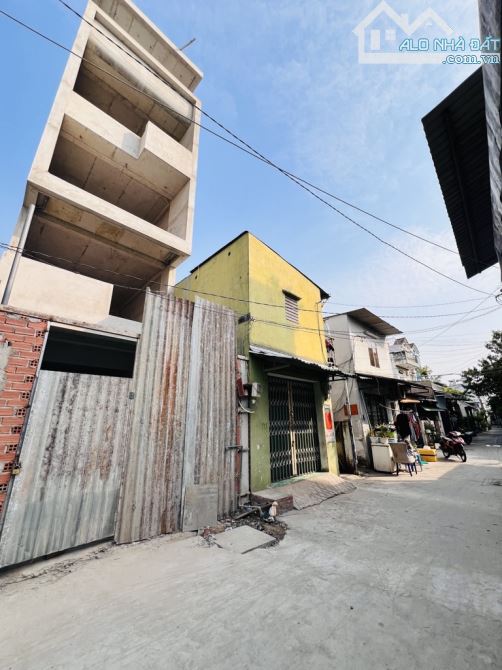 Dãy trọ đường NGUYỄN VĂN QUÁ, phường ĐÔNG HƯNG THUẬN, Q12, dt 120m2 (5mx24m),Hẻm 5m, 5,5Tỷ - 2