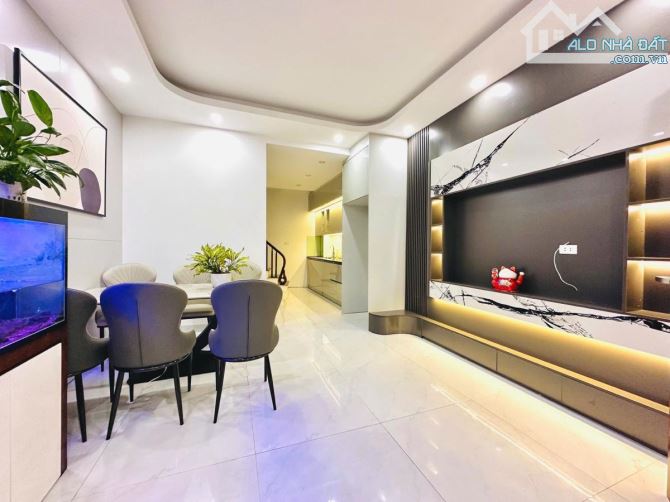 VĂN CHƯƠNG-ĐỐNG ĐA-6 TẦNG THANG MÁY-NHÀ 2 THOÁNG-GẦN HỒ-9.8 TỶ-NỞ HẬU-SỔ SẴN - 2