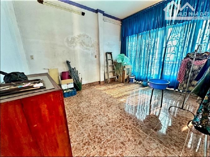 Bán nhà Lò Gốm gần cầu Hậu Giang, 4 tầng đúc 48m2 nở hậu, hẻm rộng sát MT 5pn chỉ 5,6 tỷ. - 2