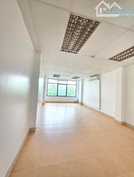 BÁN TÒA NHÀ VĂN PHÒNG MẶT PHỐ GIẢNG VÕ - 120M2 - 10 TẦNG THANG MÁY - 2 MẶT THOÁNG - 88 TỶ