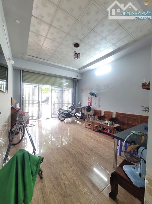 nhà cấp 4 125m2 MT Kinh Doanh 7ty2TL KDC Sóng Thần B p.Dĩ An Tp.Dĩ An - 2