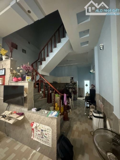 nhà 1 trệt 1 lầu 64m2 4ty250 TL cách đường Trần Văn Ơn 50m p.Đông Hòa - 2