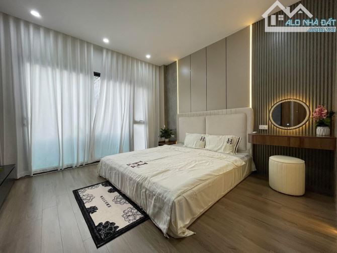 💜🔥NHÀ PHỐ NGUYỄN VĂN CỪ 35M2x7T MT4m CHÀO 13.8 TỶ - Ô TÔ - FULL NỘI THẤT - SIÊU HIẾM🔥💜 - 2