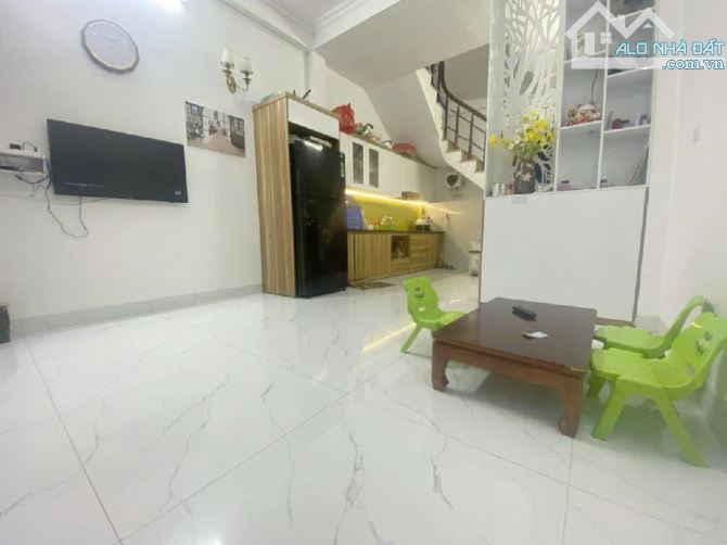BÁN GẤP NHÀ BÙI XƯƠNG TRẠCH - OTO ĐẬU CỬA- 38M2- MT4m - 4 TẦNG - 6TỶ (Bán trong tuần) - 2