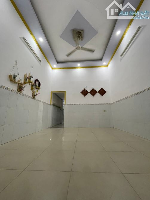 Nhà Sổ Chung Khu chính trang đô thị Tân Long, Dĩ an Bình Dương 60m2 - 2