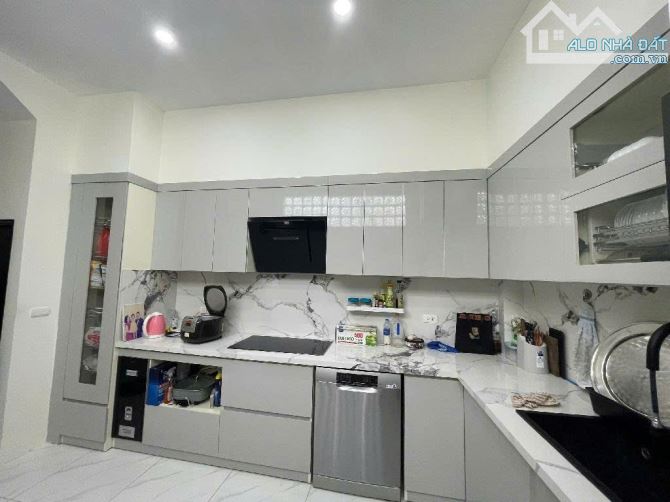 NHỈNH 7 TỶ! BÁN NHÀ ĐỨC THẮNG DÂN XÂY 50M, 4 TẦNG, LÔ GÓC, NGÕ THÔNG, GẦN Ô TÔ - 2