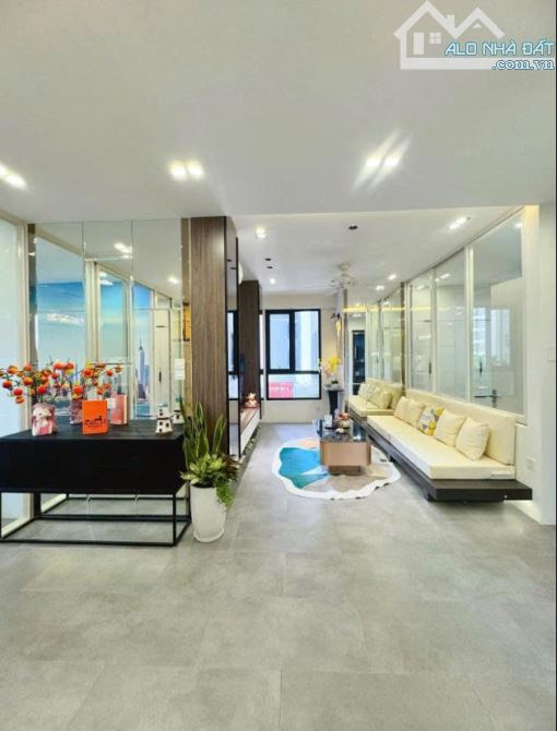 CĂN HỘ CHUNG CƯ TIMES CITY SIÊU ĐẸP. CHỦ CỰC KỲ TÂM HUYẾT. NHÀ ĐẸP SANG CHẢNH. KHÁCH XEM L - 2