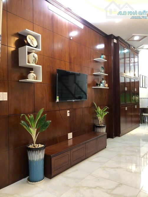 KHU NHÀ ĐẸP 4Tầng (4 x 12.5) 4P ngủ, OTO VÀO NHÀ đường Phạm Văn Chiêu - 2