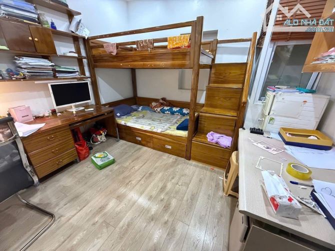 BÁN NHÀ NGÕ NÔNG GẦN PHỐ 10,6 TỶ 48m 4 TẦNG MT 4m Ô TÔ ĐỖ KINH DOANH TRUNG KÍNH CẦU GIẤY - 2