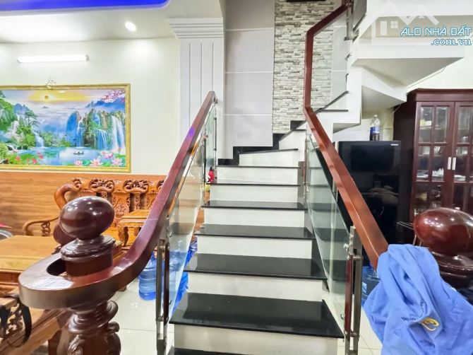 NHÀ 5 TẦNG ĐẸP - NGAY CÔNG VIÊN -  VIEW GÓC ĐẸP - PHẠM VĂN CHIÊU - 2