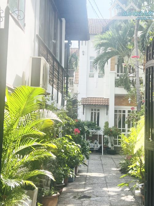Bán nhà Nguyễn Thượng Hiền, giáp Gò Vấp - 320m2, tiện xây mới - 2