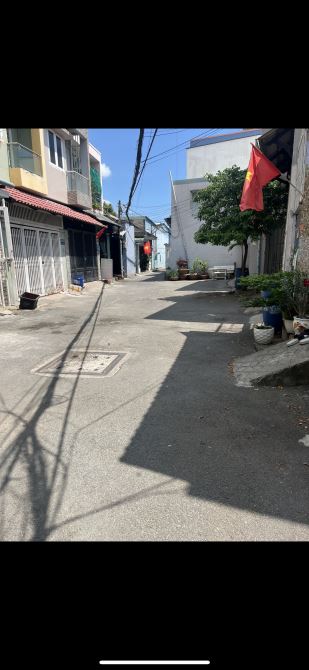 Bán nhà hẻm 8m ngay Hoàng Diệu 2 . Linh Trung . Thủ Đức giá chỉ 5.2 tỷ - 2