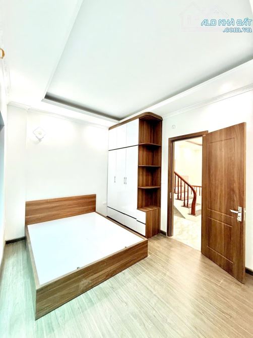 DUY NHẤT 1 CĂN NHÀ 5 TẦNG MT RỘNG NGÕ RỘNG OTO THÔNG TỨ TUNG 41M 11,4 TỶ - 2