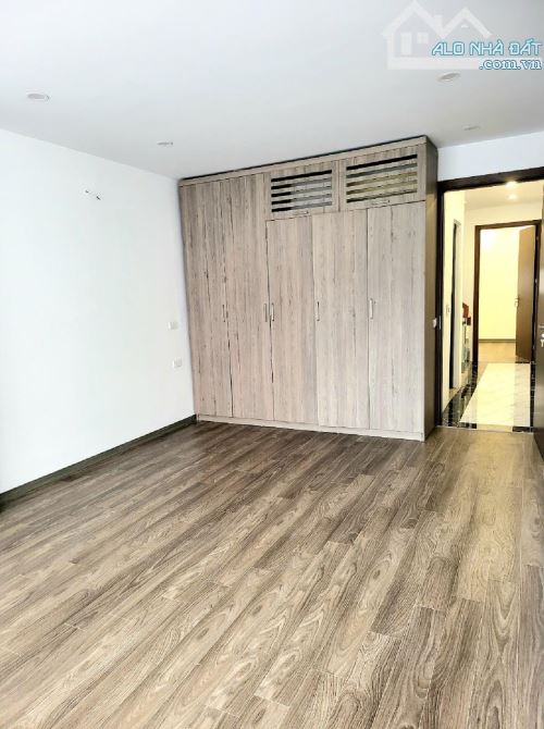 Bán Nhà Hoàng Như Tiếp 50M2 - Oto Vào Tận Nhà - Ngõ Rộng Thoáng - Full Nội Thất - 3