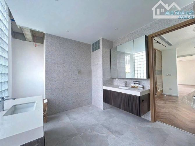 CHO THUÊ BIỆT THỰ 13B NGUYỄN Ư DĨ, QUẬN 2 - FULL NỘI THẤT - HỒ BƠI - SÂN VƯỜN - MỚI 100% - 3