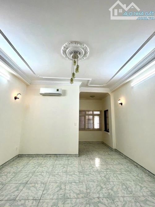 CỘNG HOÀ P4 TÂN BÌNH - HẺM 10m - DT 4.5m x 20m - Chỉ 16.6 Tỷ - 3