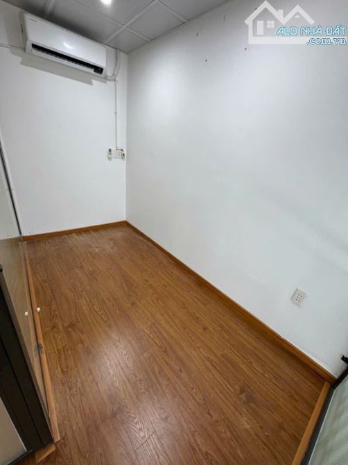 NHÀ C4 MỚI ĐẸP. KIỆT ÔNG ÍCH KHIÊM,MỚI ĐẸP ,GIÁ 2 TỶ X - 3