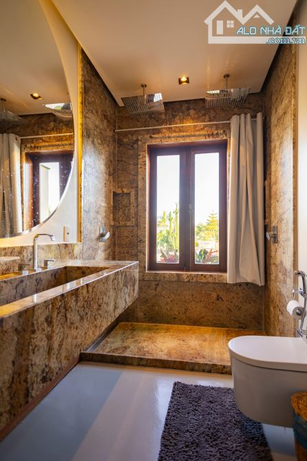 Dòng Tiền Biển Mỹ Khê- Mặt Tiền Đường 5m5 Mỹ Đa Đông 5- 145m2- Ngang 8m- Chỉ : 14 Tỷ - 3